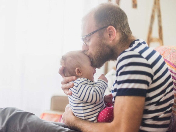Как отучить ребенка от укачивания | Nestlebaby.com.ua