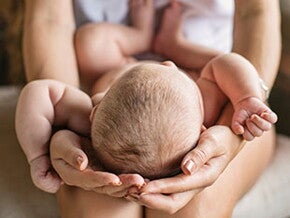 Коли закривається тім’ячко у новонародженого? Коли закривається тім’ячко у новонародженого?